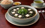 Weekly Buddhist Diet: Seaweed and Tofu Soup